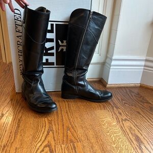 Frye Melissa Tall Tab boots size 8